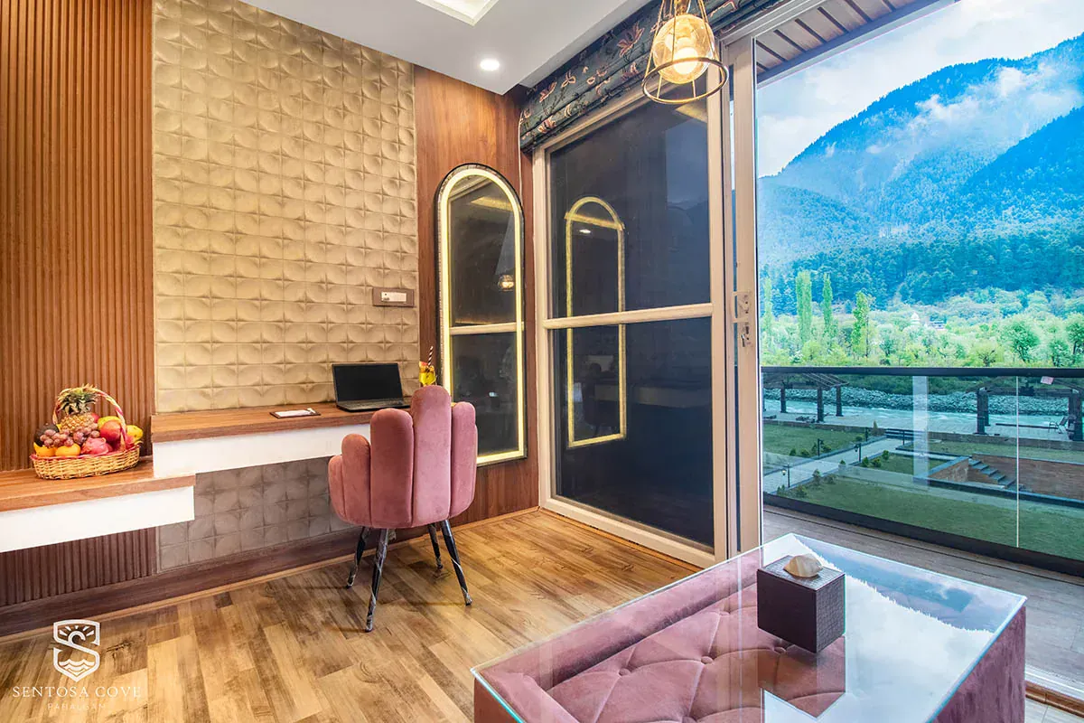 Premium room with Balcony River / Himalayan View image 4