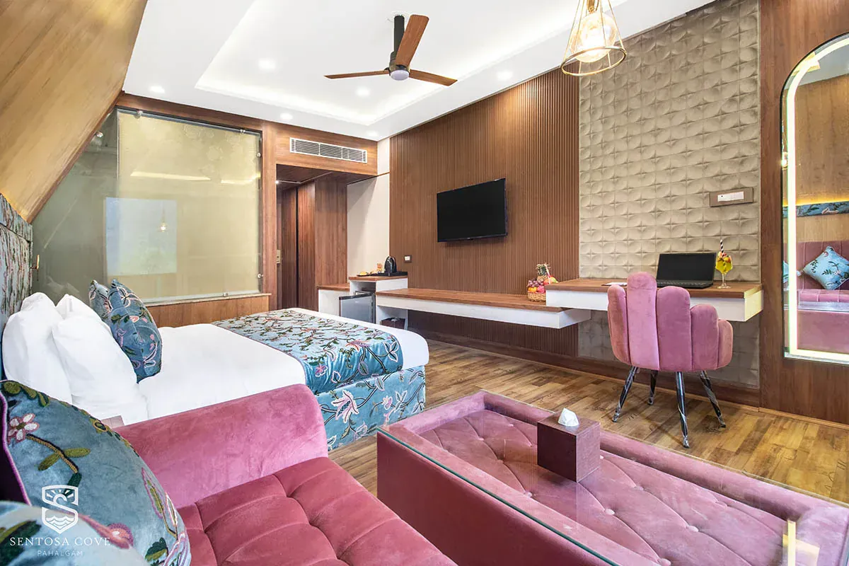 Premium room with Balcony River / Himalayan View image 6