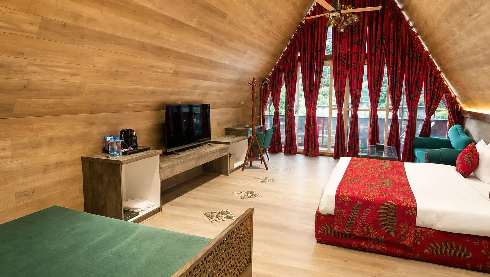 Luxury Balcony Suite Himalayan View